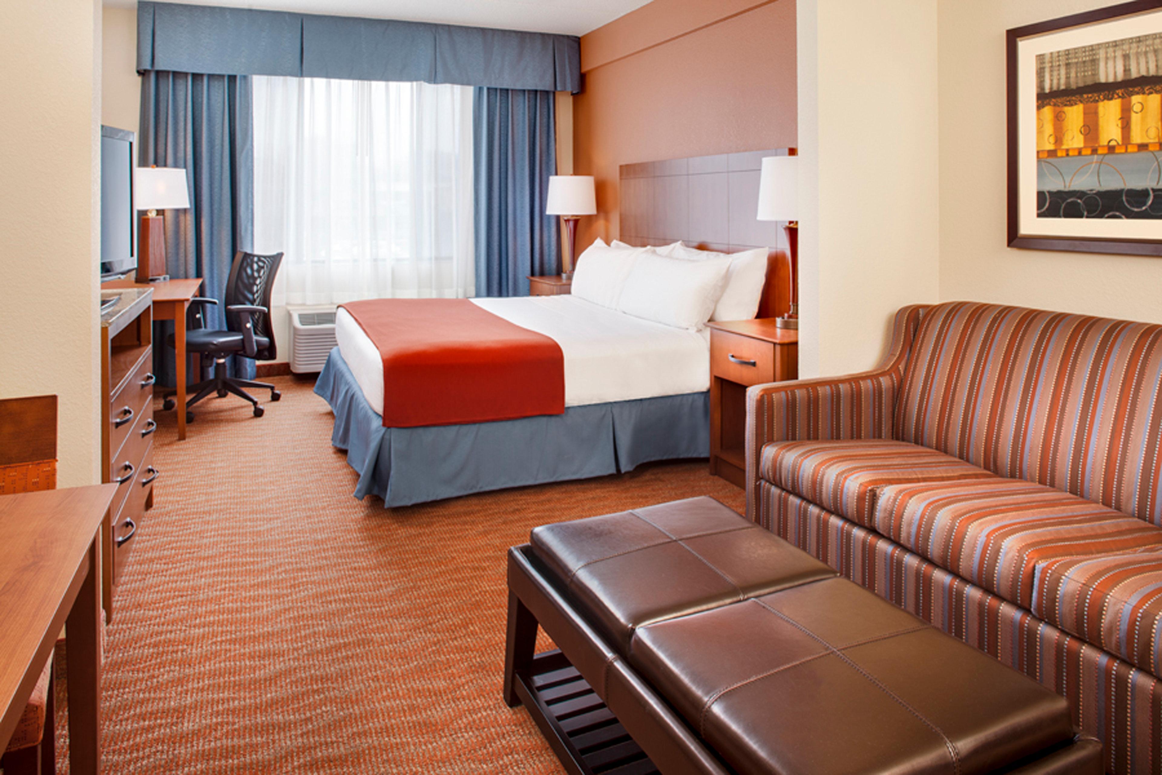 Holiday Inn Express Hotel & Suites Coralville, An Ihg Hotel מראה חיצוני תמונה