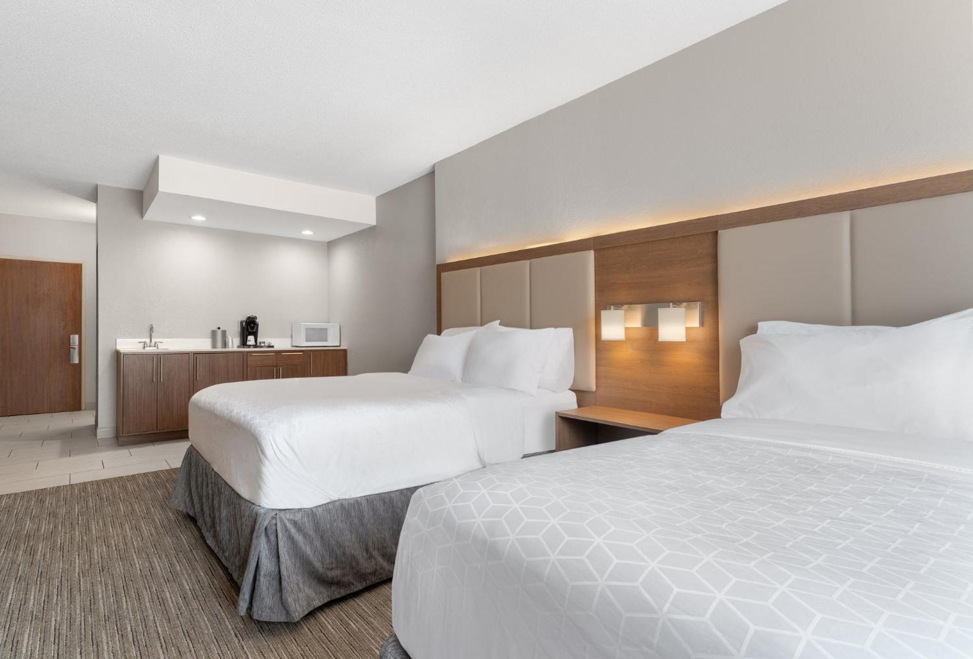 Holiday Inn Express Hotel & Suites Coralville By Ihg מראה חיצוני תמונה