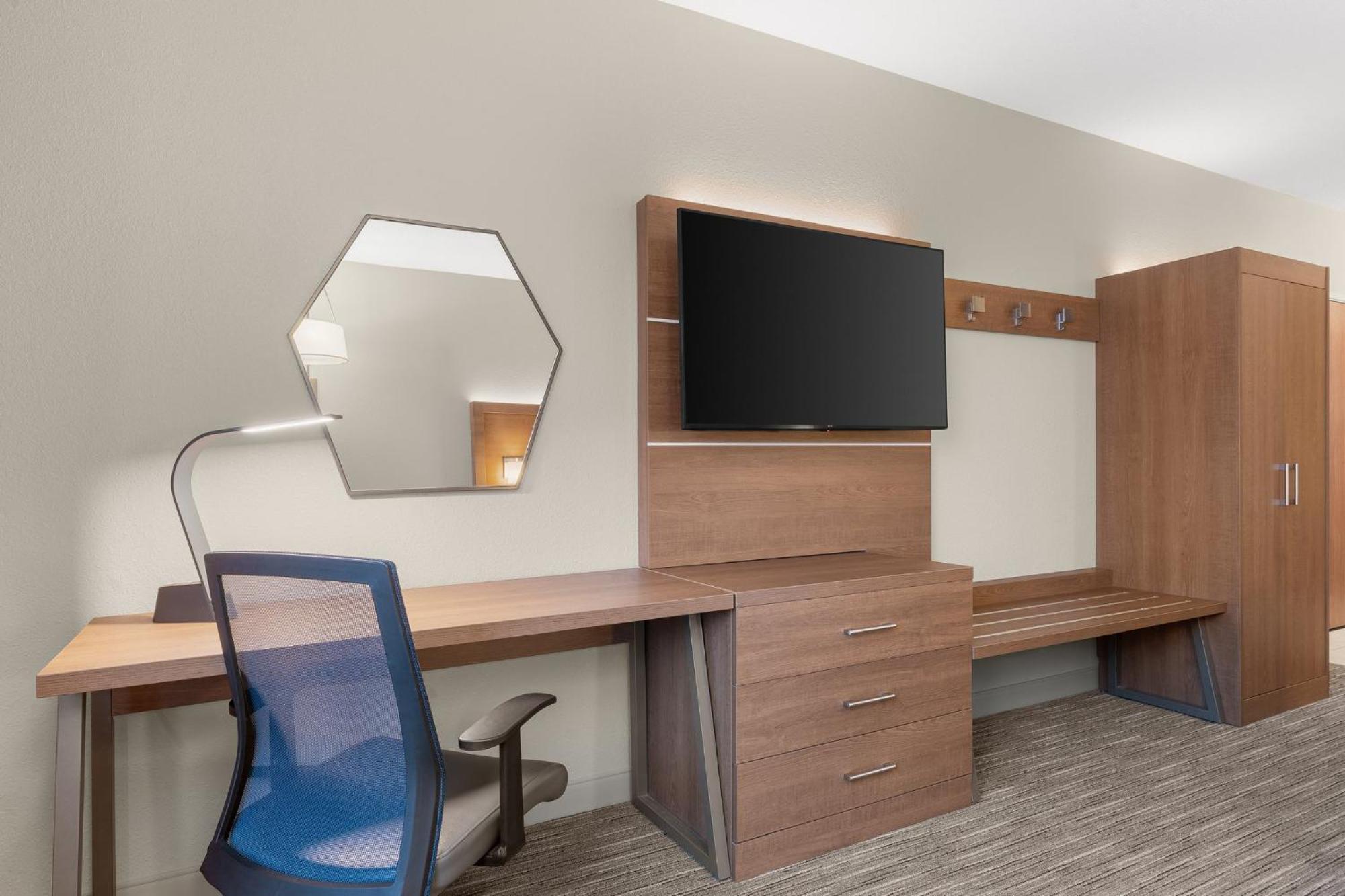 Holiday Inn Express Hotel & Suites Coralville By Ihg מראה חיצוני תמונה