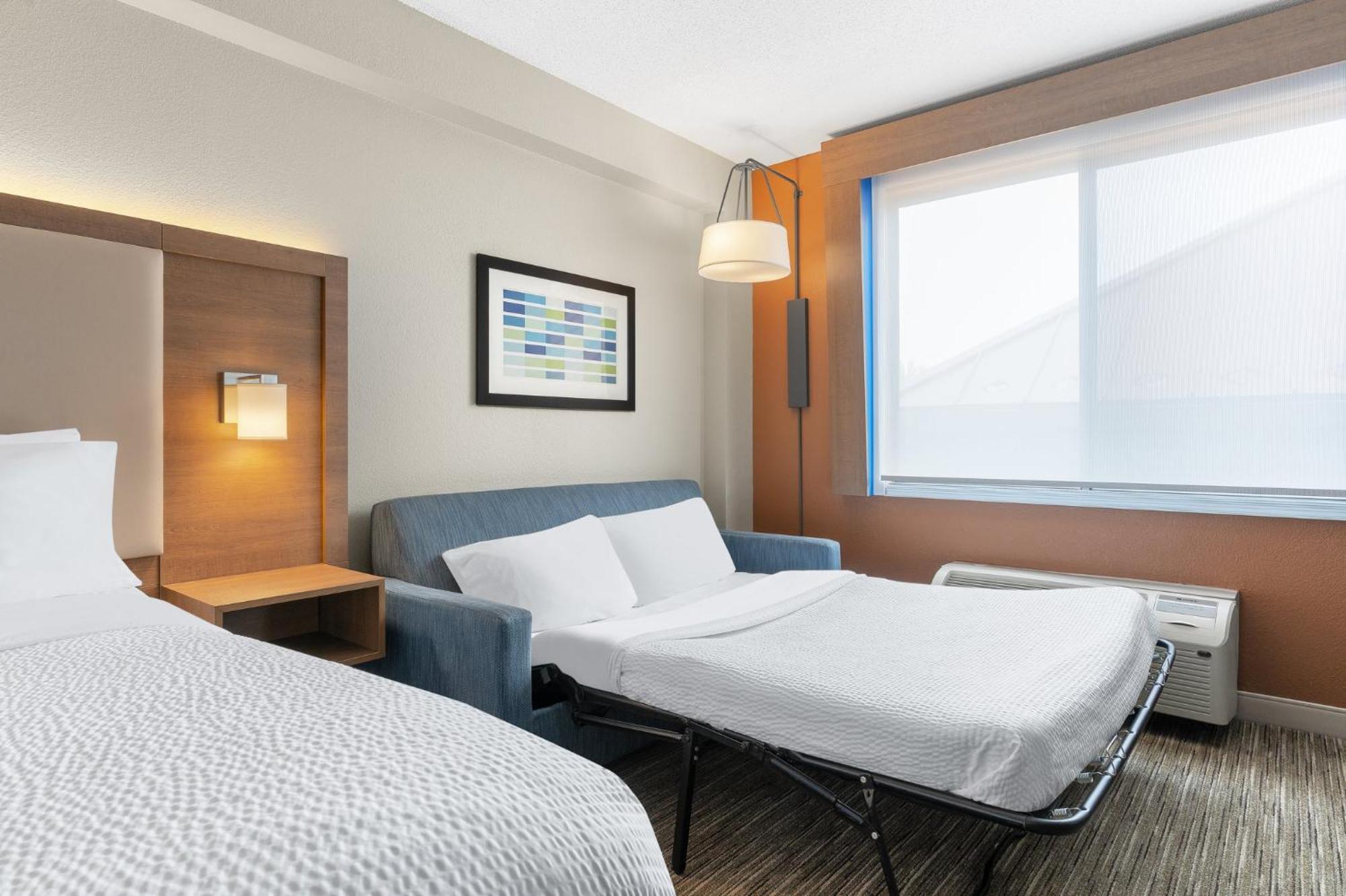 Holiday Inn Express Hotel & Suites Coralville By Ihg מראה חיצוני תמונה
