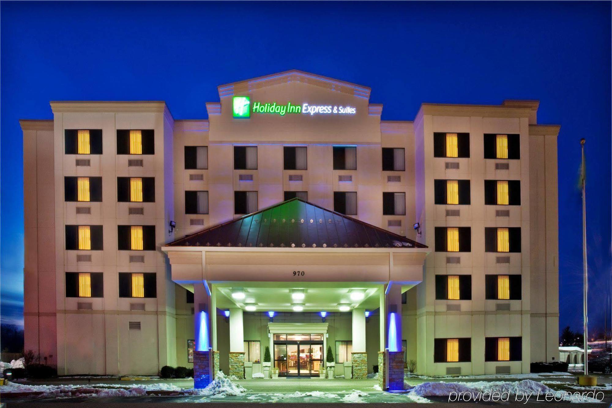 Holiday Inn Express Hotel & Suites Coralville By Ihg מראה חיצוני תמונה